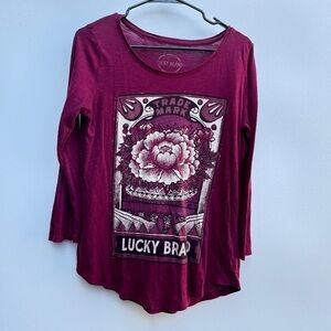 Lucky Brand Floral Logo Maroon Light Weight Quarter Sleeve Curved Hem Top Small